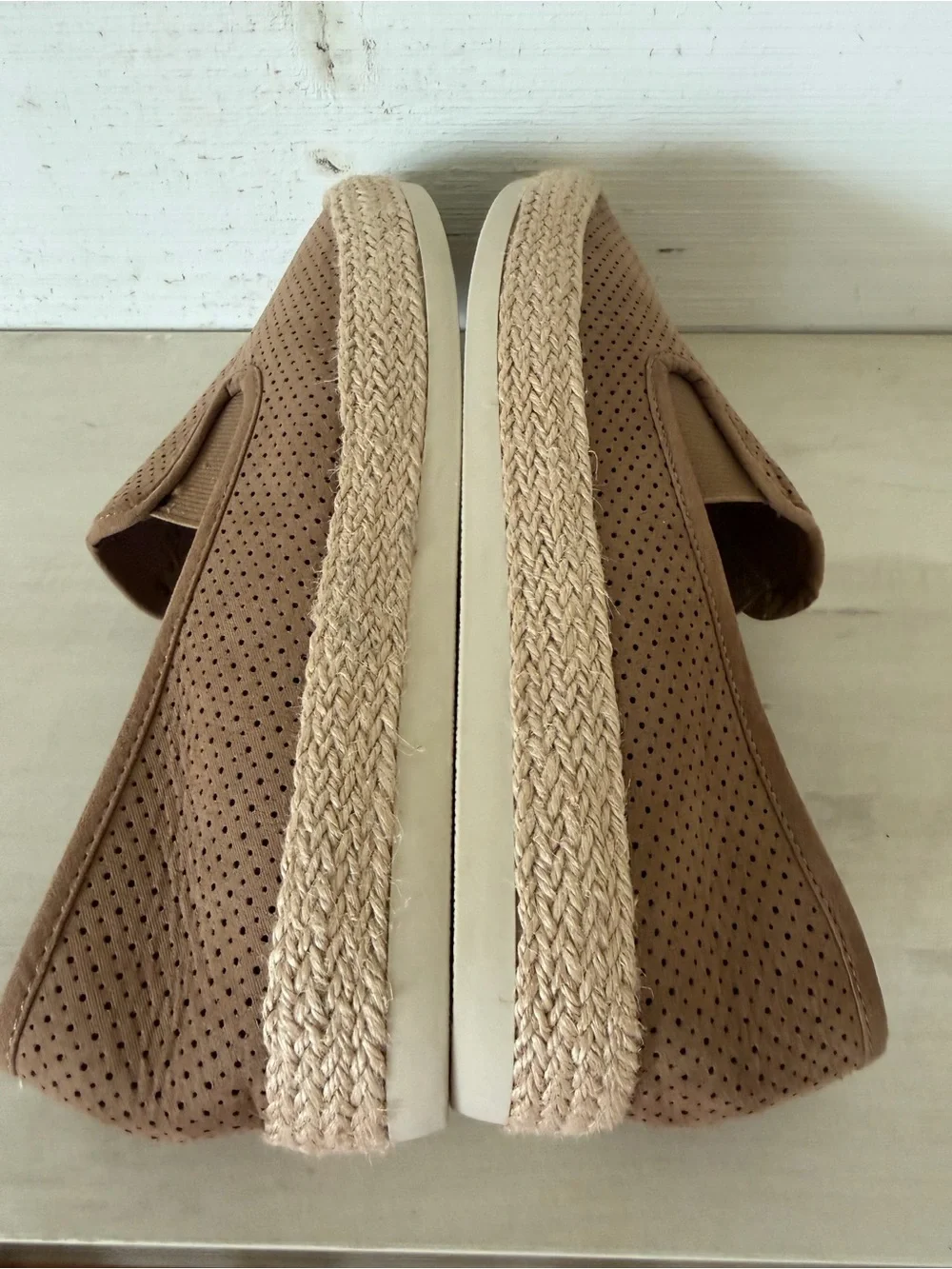 Esprit Nadine Perforated Suede Slip-On Sneaker Women’s 10M Brown NEW